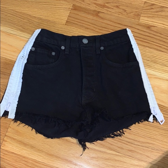 LF Pants - Black Carmar denim Jean shorts with white zippers